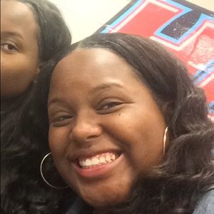 Meet your Posher, Kayla